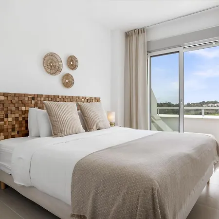 Vivi Homes - Vanisha Apartment *
